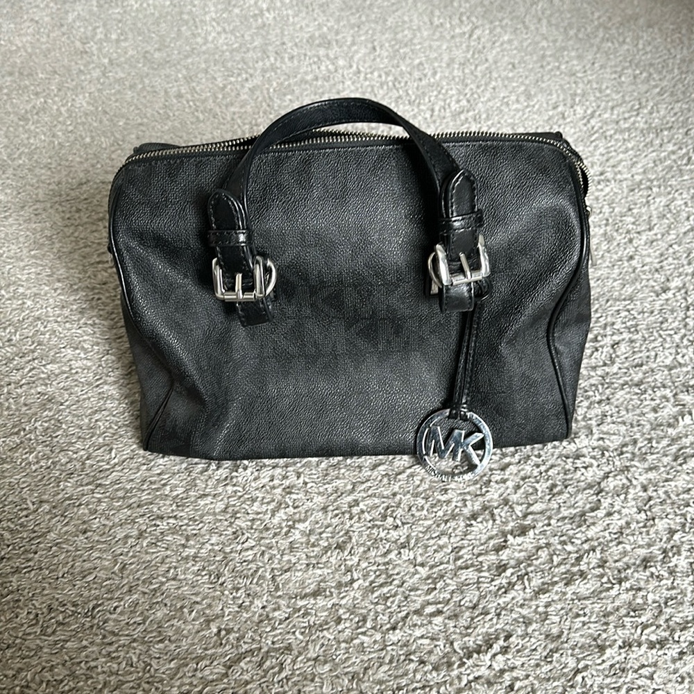 Michael Kors Medium Zip Satchel